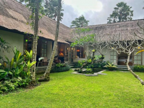 Desa Kerasan 5 -Luxury 2BRV 15 mins to Ubud